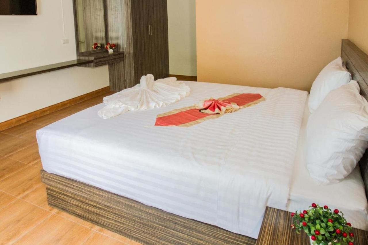 Cozy Residence Nanai Patong Kültér fotó