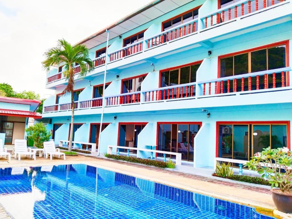 Cozy Residence Nanai Patong Kültér fotó
